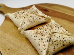 Chicken, Haggis and Pepper Sauce Puff Parcels (pack of 2)